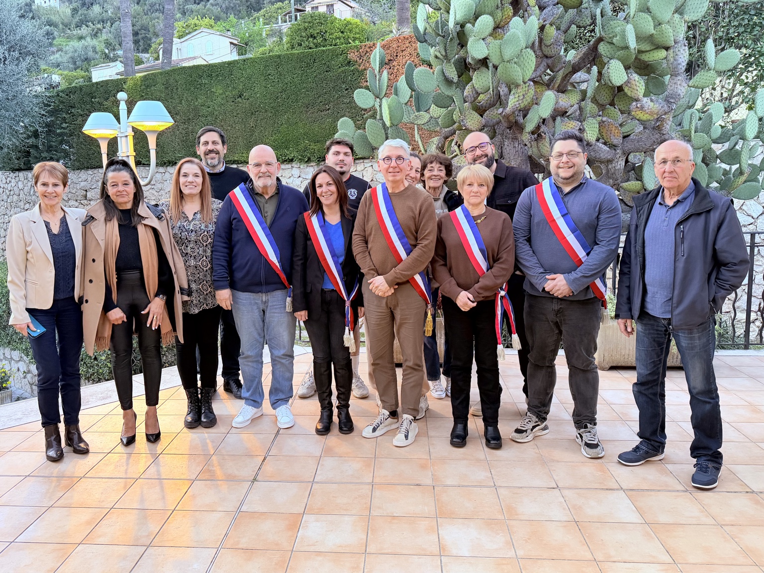 Les élus de Sainte-Agnès réunis pour une photo de groupe